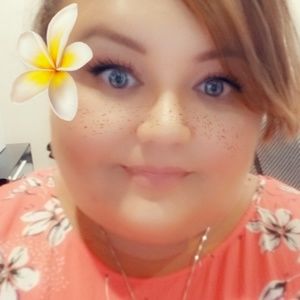 Meet your Posher, Michele